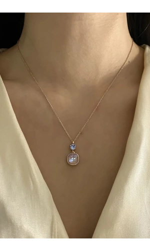 Swarovski Kare Kolye