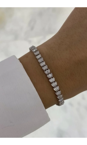 Üç Trapez Taşlı Suyolu Bileklik