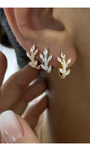 Yaprak Detaylı Taşlı Halka Küpe