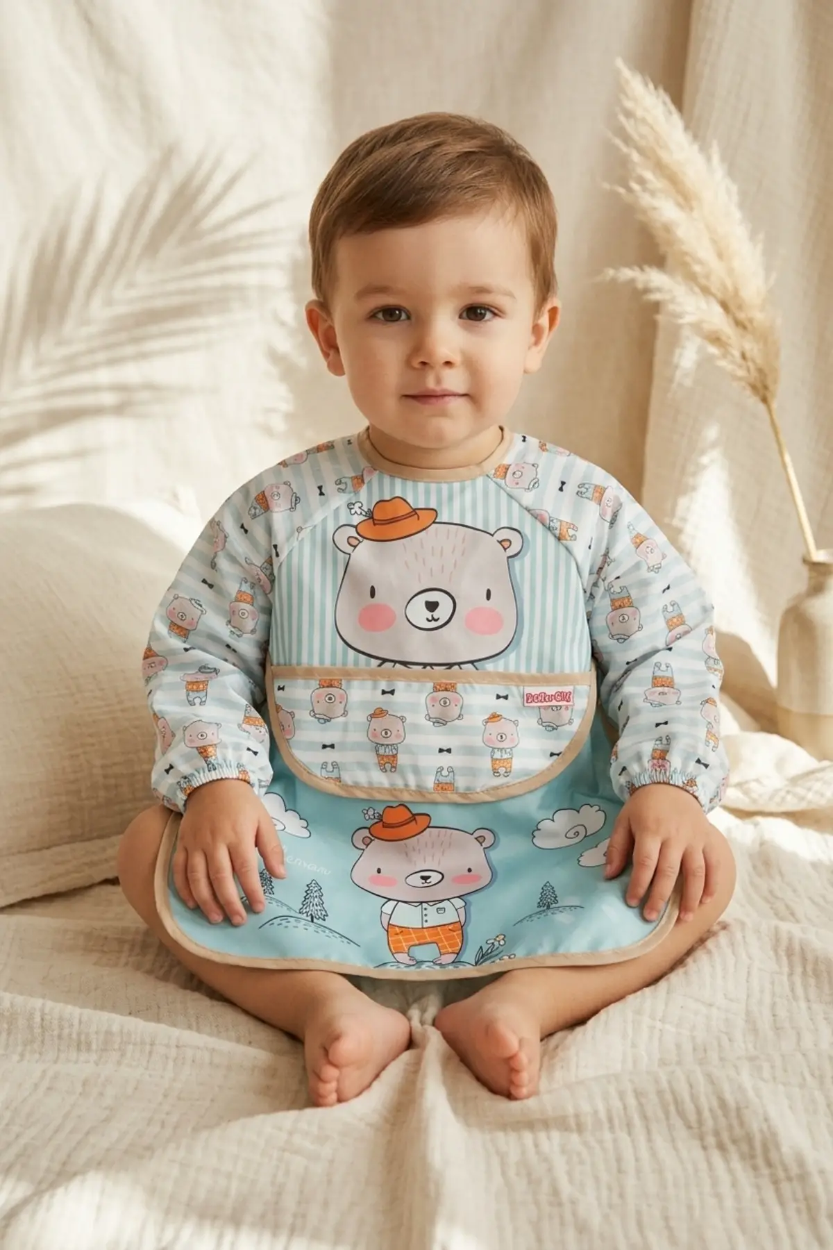 Little Gentleman Ayıcık Figürlü Uzun Kollu Bebek Mama Önlüğü - Sıvı Geçirmez, Leke Tutmaz ve Cepli Beslenme Önlüğü 6-24 Ay