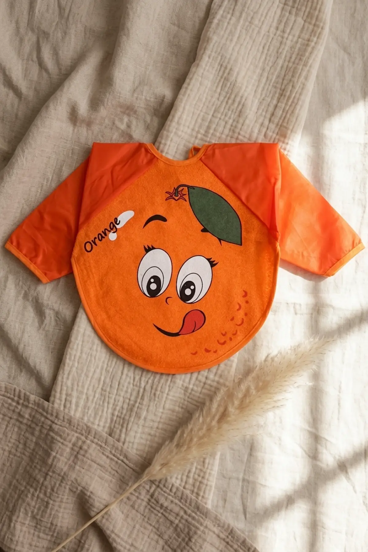 Zestie Turuncu Neşeli Portakal Desenli Uzun Kollu Sıvı Geçirmez Bebek Mama ve Etkinlik Önlüğü 6-24 Ay