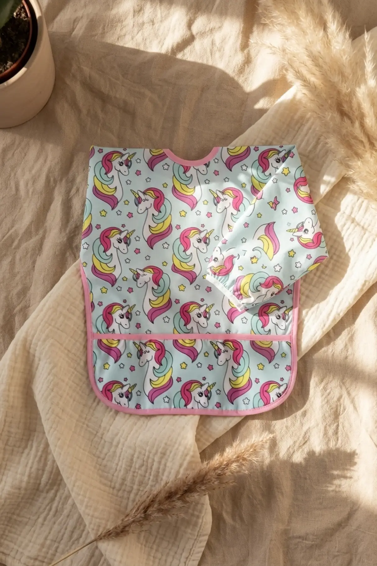 Unicorn Desenli Uzun Kollu Sıvı Geçirmez Bebek Mama Önlüğü - BLW Uyumlu, Cepli ve Leke Tutmaz Ek Gıda Önlüğü 6-24 Ay