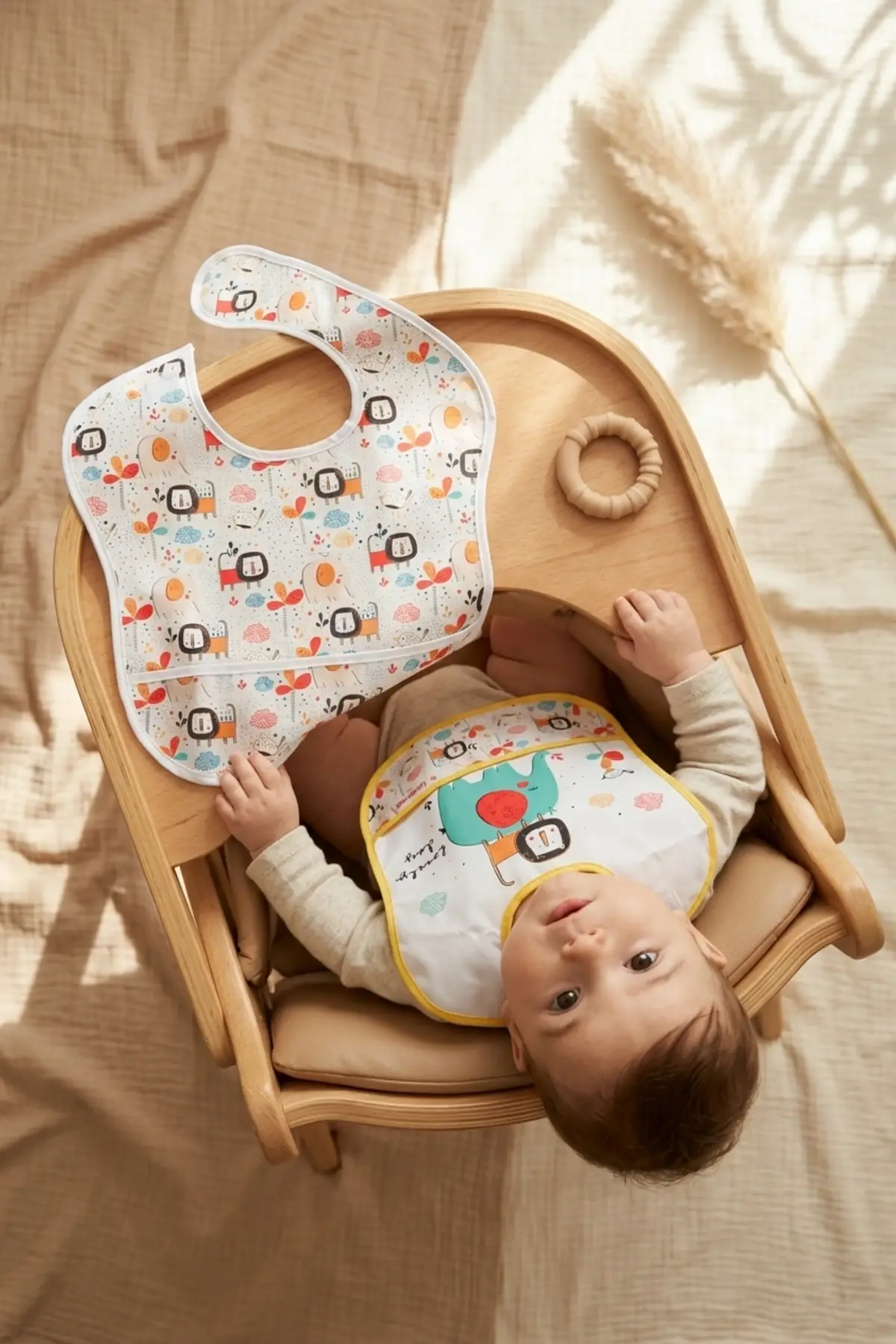 Safari Bliss 2li Su Geçirmez Cepli Bebek Mama Önlüğü - Leke Tutmaz Silinebilir Safari Desenli Mama Önlüğü Seti 0-12 Ay