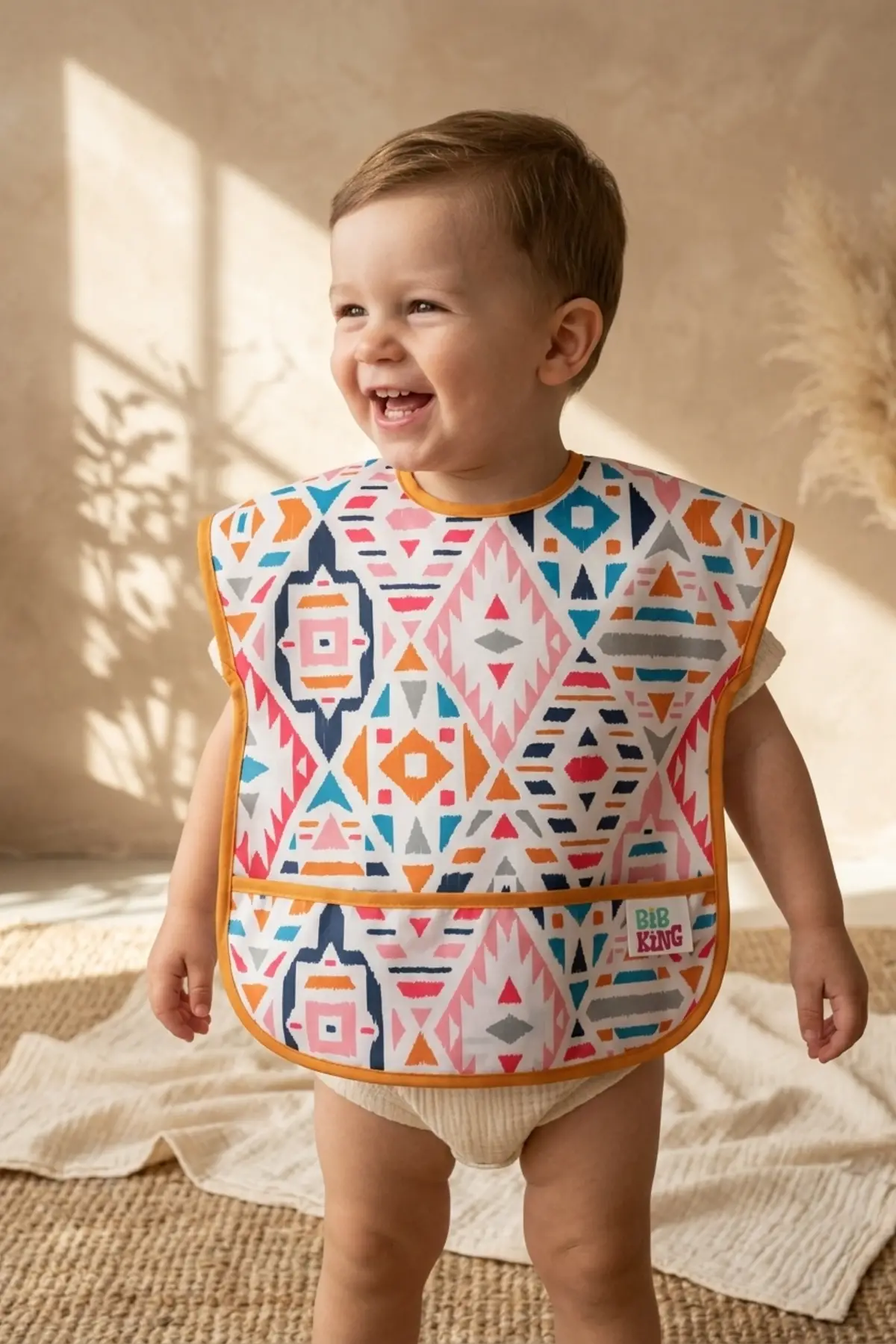 Tribal Joy Su Geçirmez Leke Tutmaz Geometrik Desenli Cepli Bebek Mama Önlüğü - BLW Uyumlu Geniş Kesim Koruyucu Önlük 6-24 Ay