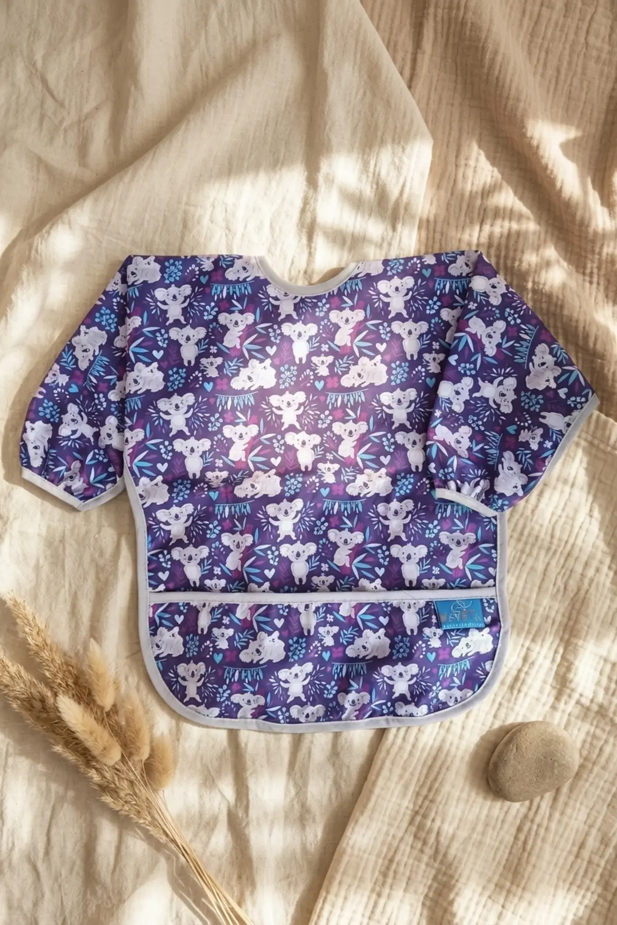 Bavyera Mor Koala Desenli Sıvı Geçirmez Uzun Kollu Bebek Beslenme Önlüğü - BLW Uyumlu Mama Önlüğü 6-24 Ay