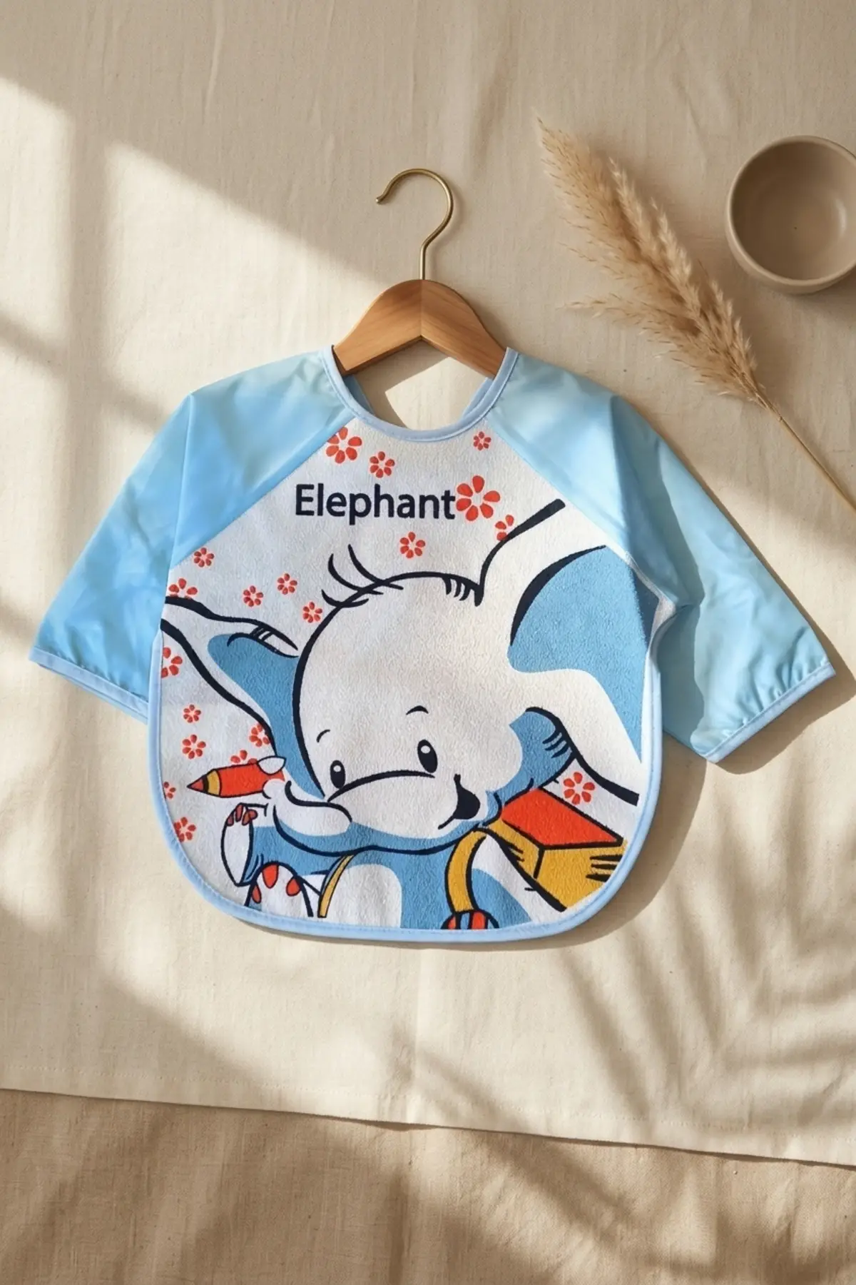 Mavi Elephant Karakterli Sıvı Geçirmez Kollu Bebek Yemek ve Boyama Önlüğü - BLW Uyumlu Leke Tutmaz Mama Önlüğü 6-24 Ay