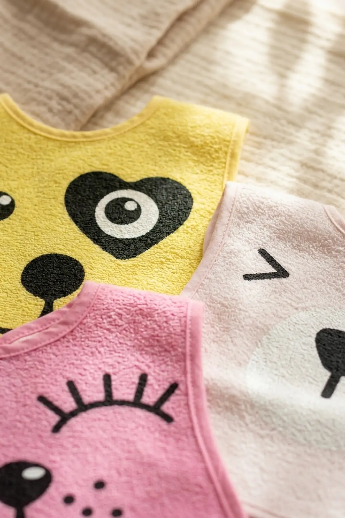 Lumi 3lü Paket Hayvan Figürlü Yumuşak Dokulu Bebek Mama Önlüğü Seti - %100 Pamuklu ve Sıvı Emici 0-12 Ay