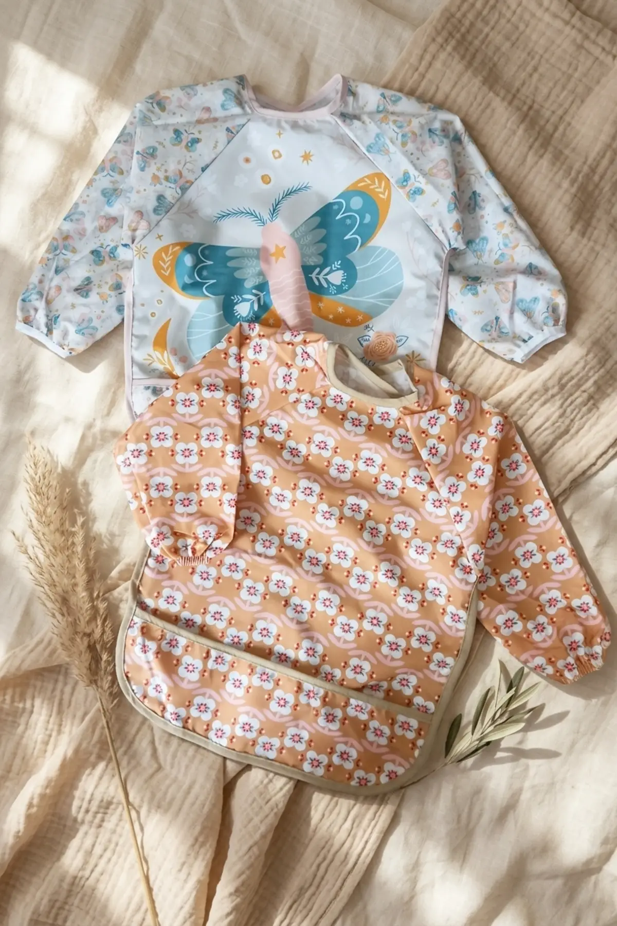 2li Set Sıvı Geçirmez Uzun Kollu Mama Önlüğü - BLW Uyumlu Leke Tutmaz Kelebek ve Vintage Çiçek Desenli Bebek Aktivite Önlüğü 6-24 Ay