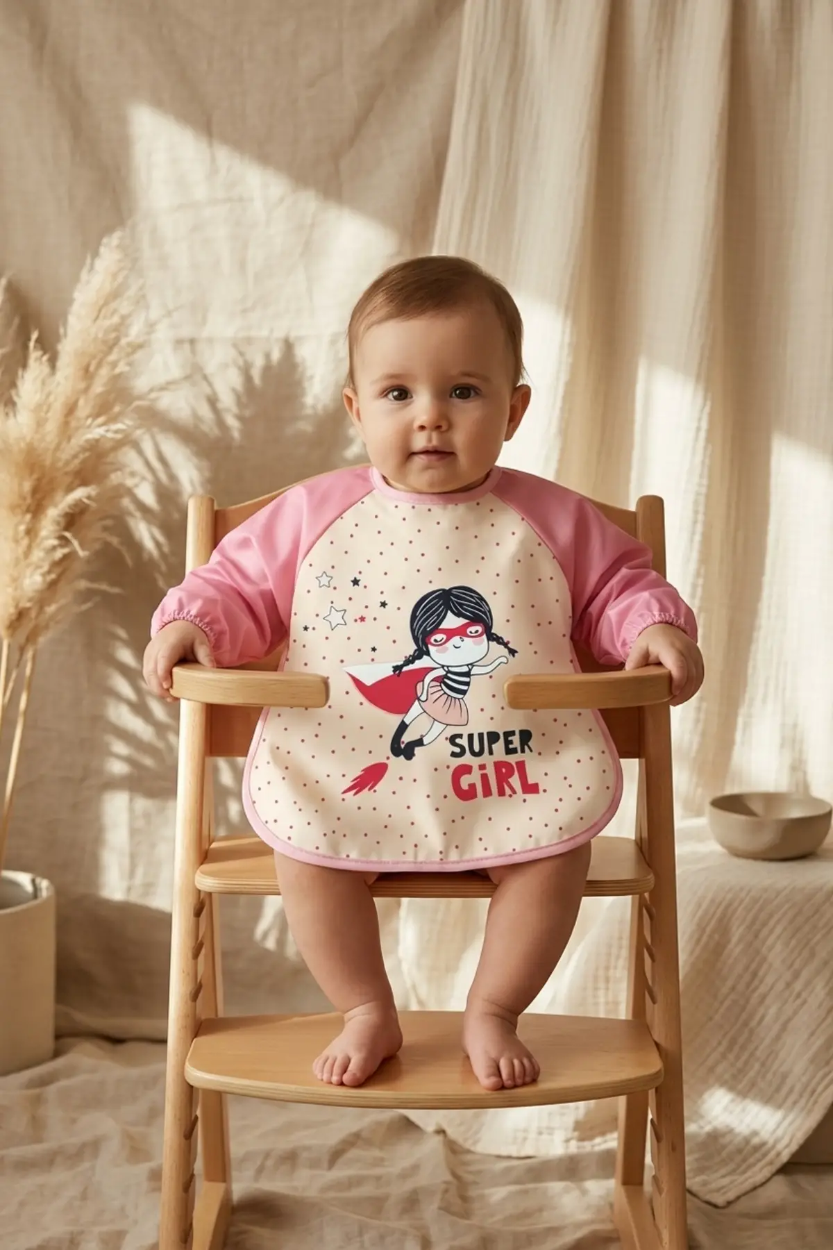 Super Girl Desenli Sıvı Geçirmez Uzun Kollu Bebek Mama ve Aktivite Önlüğü - Pembe Puantiyeli BLW Uyumlu 6-18 Ay