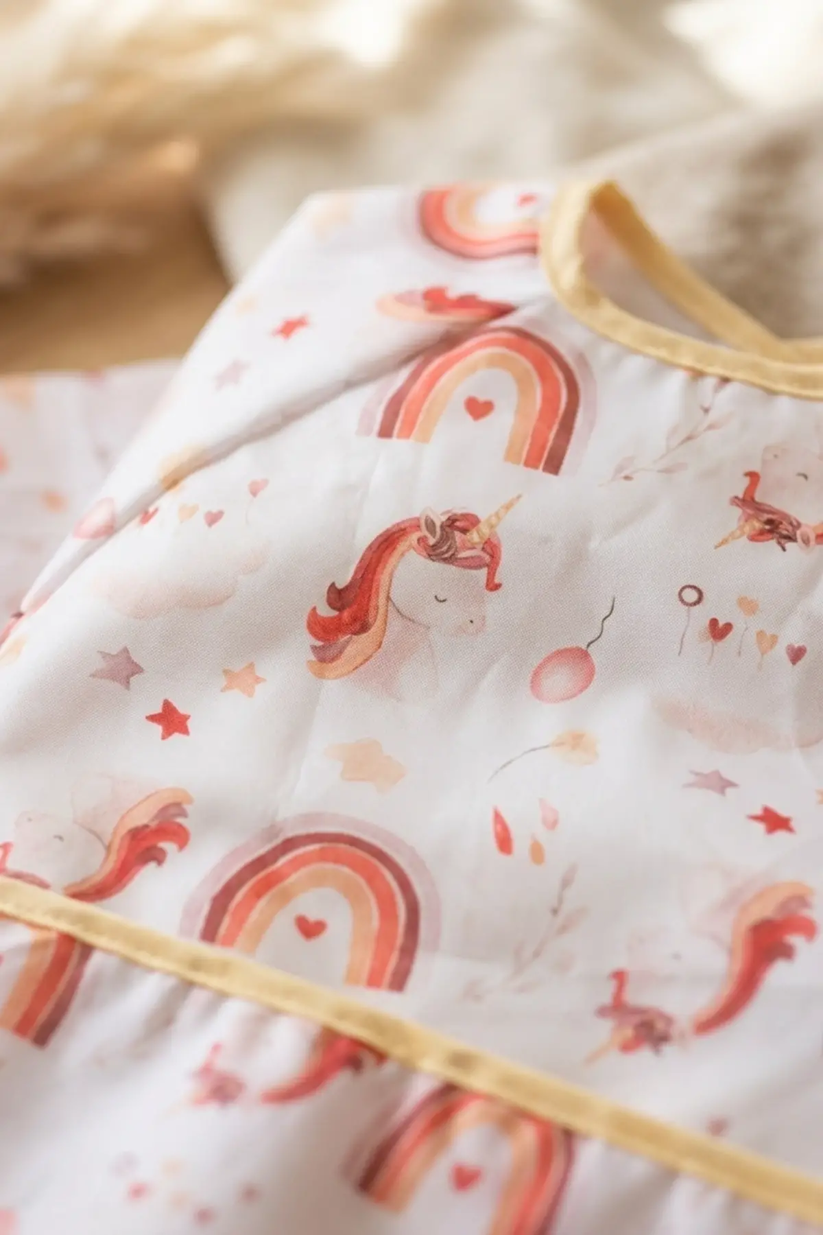 Nova Boho Unicorn Desenli Sıvı Geçirmez Uzun Kollu Mama Önlüğü - BLW ve Faaliyet Önlüğü Kırıntı Cepli 6-24 Ay