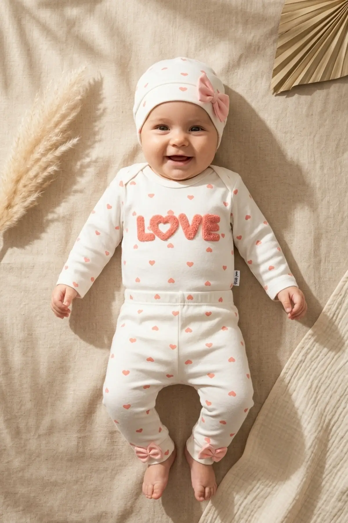 %100 Pamuklu Mia Love Kalp Desenli Fiyonk Detaylı 3lü Bebek Takımı - Somon /Beyaz Kurusu 3-9 Ay