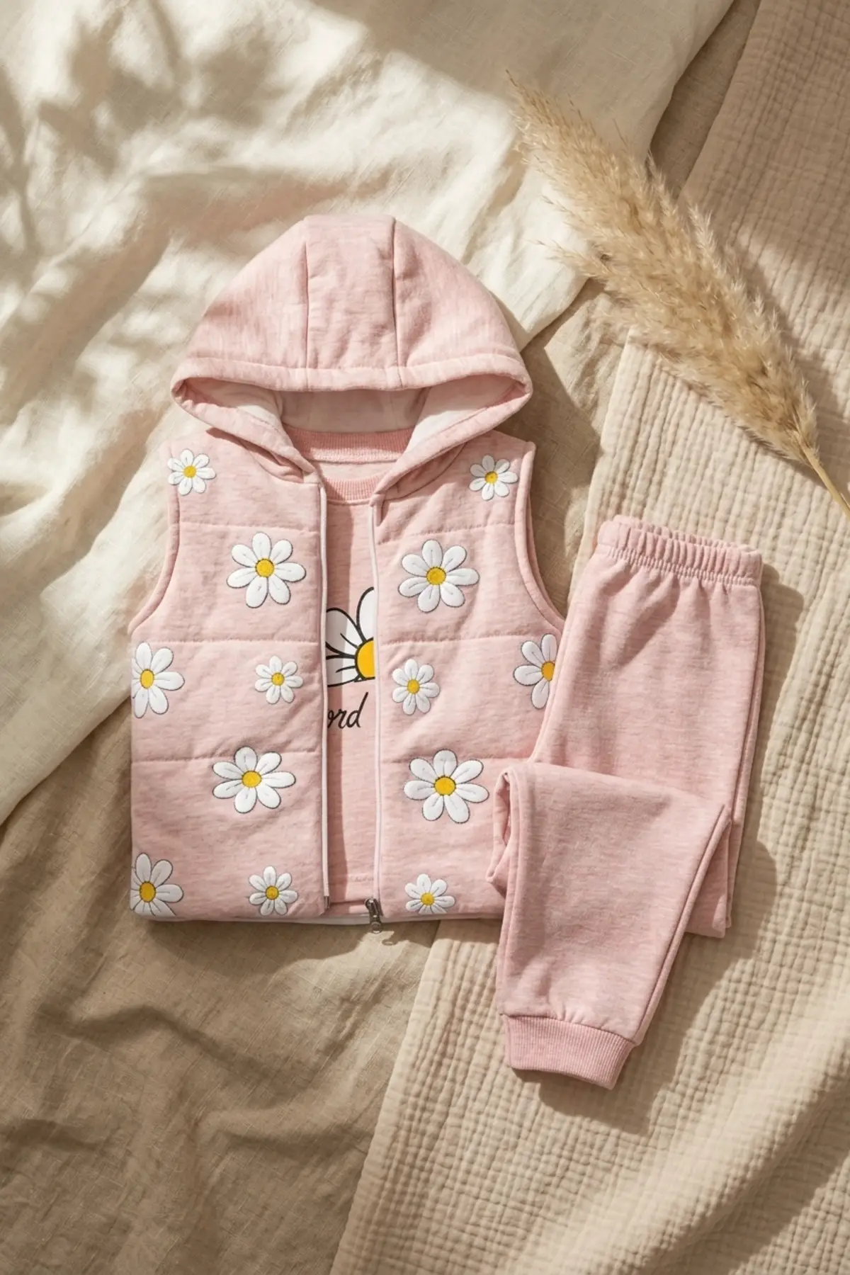 Kız Bebek Somon Papatya Desenli 3lü Takım - Kapüşonlu Şişme Yelek, Sweatshirt ve Eşofman Altı Kombini