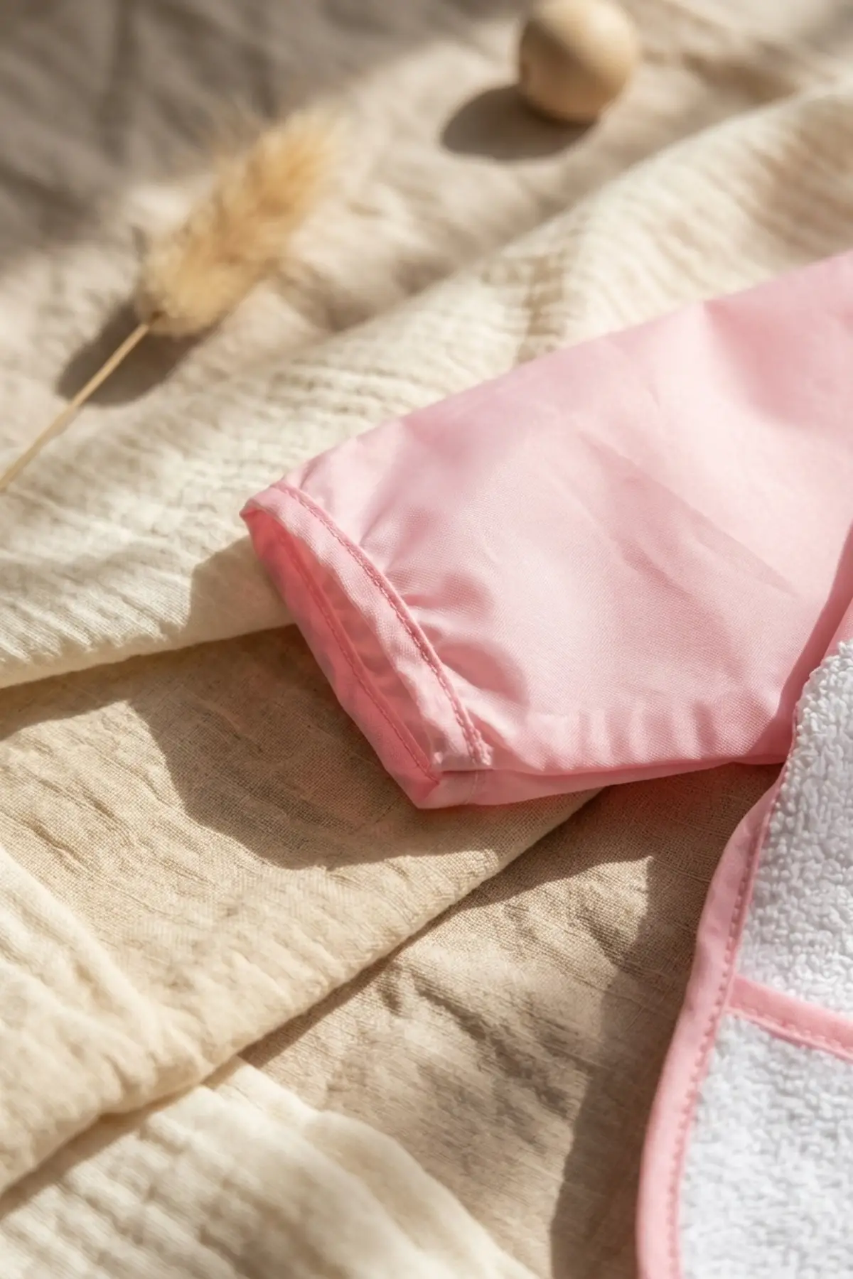 Kız Bebek Pembe Uzun Kollu Sıvı Geçirmez Mama Önlüğü - Cepli, Fil Desenli 6-24 Ay Aktivite Önlüğü