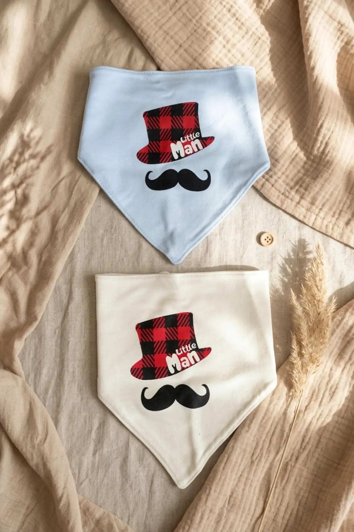 Little Man Baskılı 2li Erkek Bebek Bandana Fular Seti - %100 Yumuşak Pamuk, Mavi ve Krem Kombinli