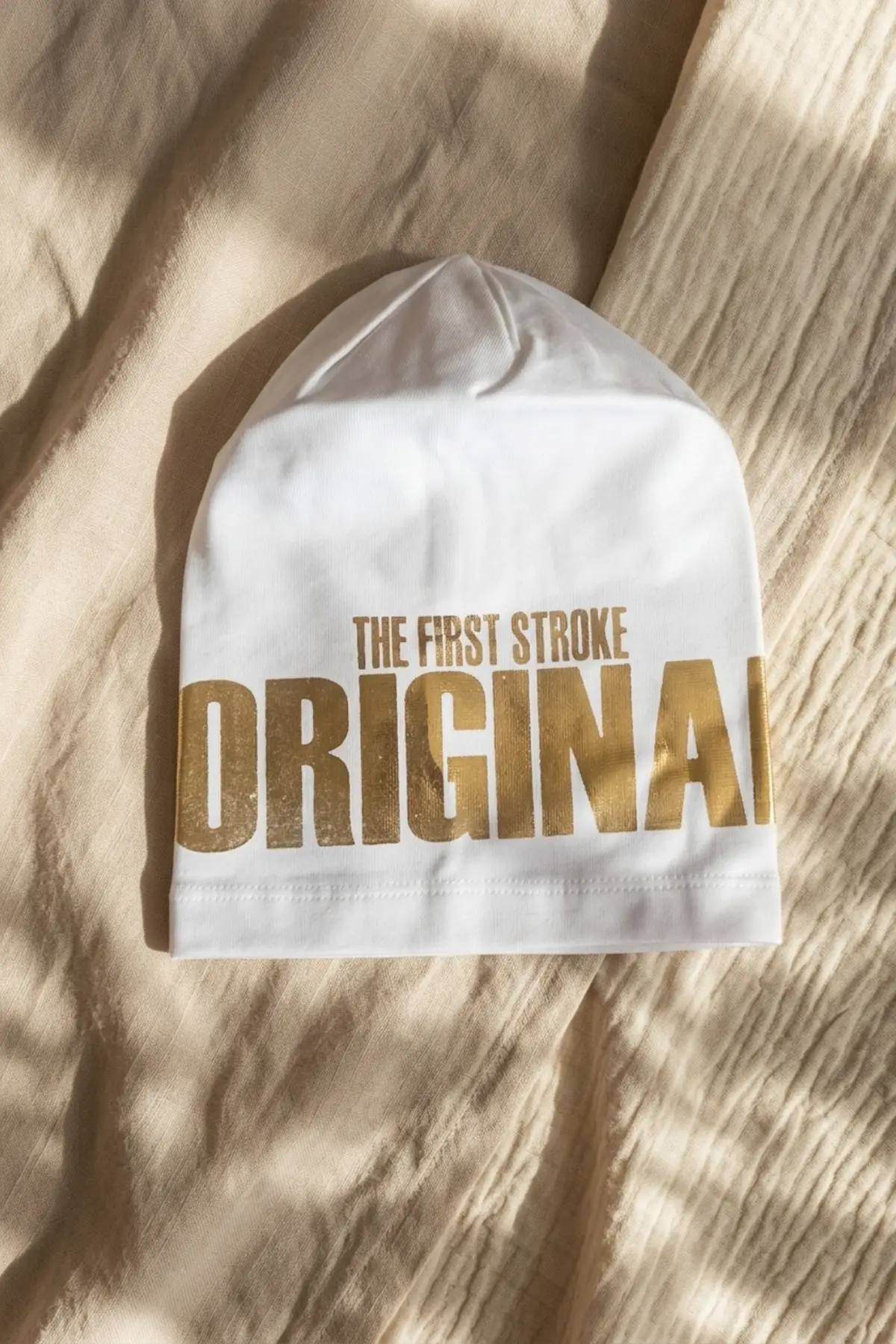 Nova Street Beyaz Pamuklu Bere - Gold Metalik Baskılı Hip-Hop Tarzı Unisex Modern Şapka 2-4 Yaş