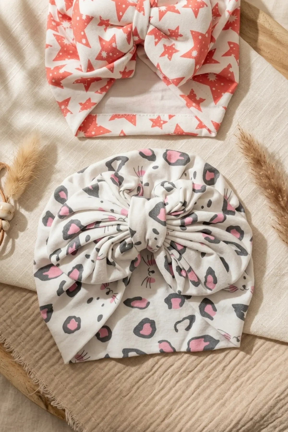 Nova & Leo 2li Bebek Bone Seti - Pamuklu Esnek Kumaş, Yıldız ve Leopar Desenli Büyük Fiyonklu Bandana