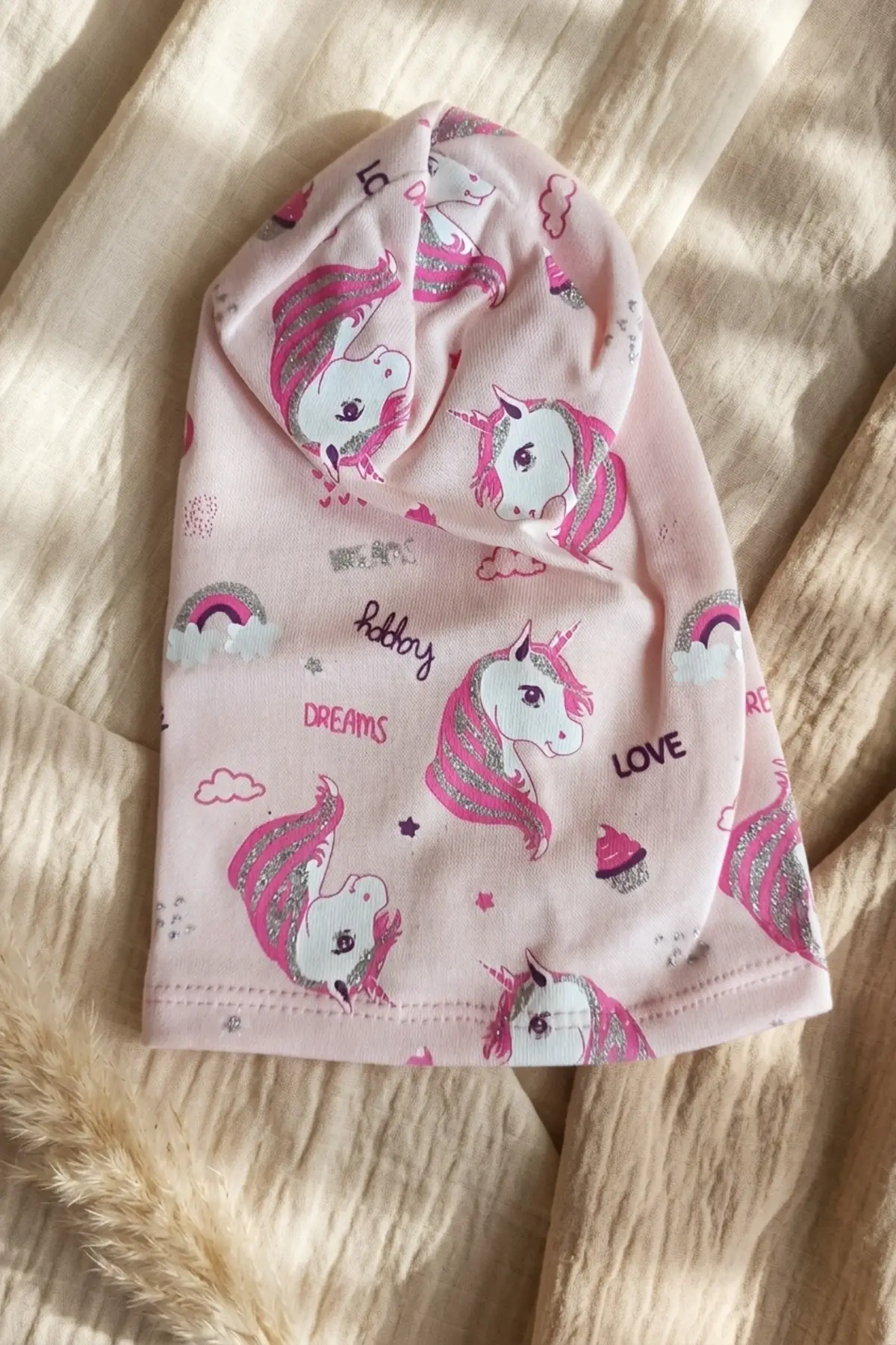 Kız Çocuk Pembe Unicorn Desenli Pamuklu Esnek Penye Bere - Gümüş Sim Detaylı Mevsimlik Çocuk Şapkası