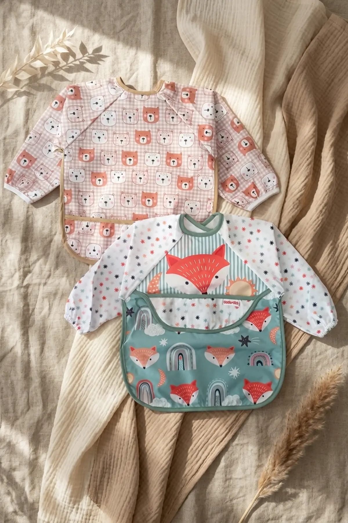 ToddlePure 2li Set Sıvı Geçirmez Uzun Kollu Bebek Mama Önlüğü - 6-24 Ay BLW Uyumlu, Ayı ve Tilki Desenli Faaliyet Önlüğü
