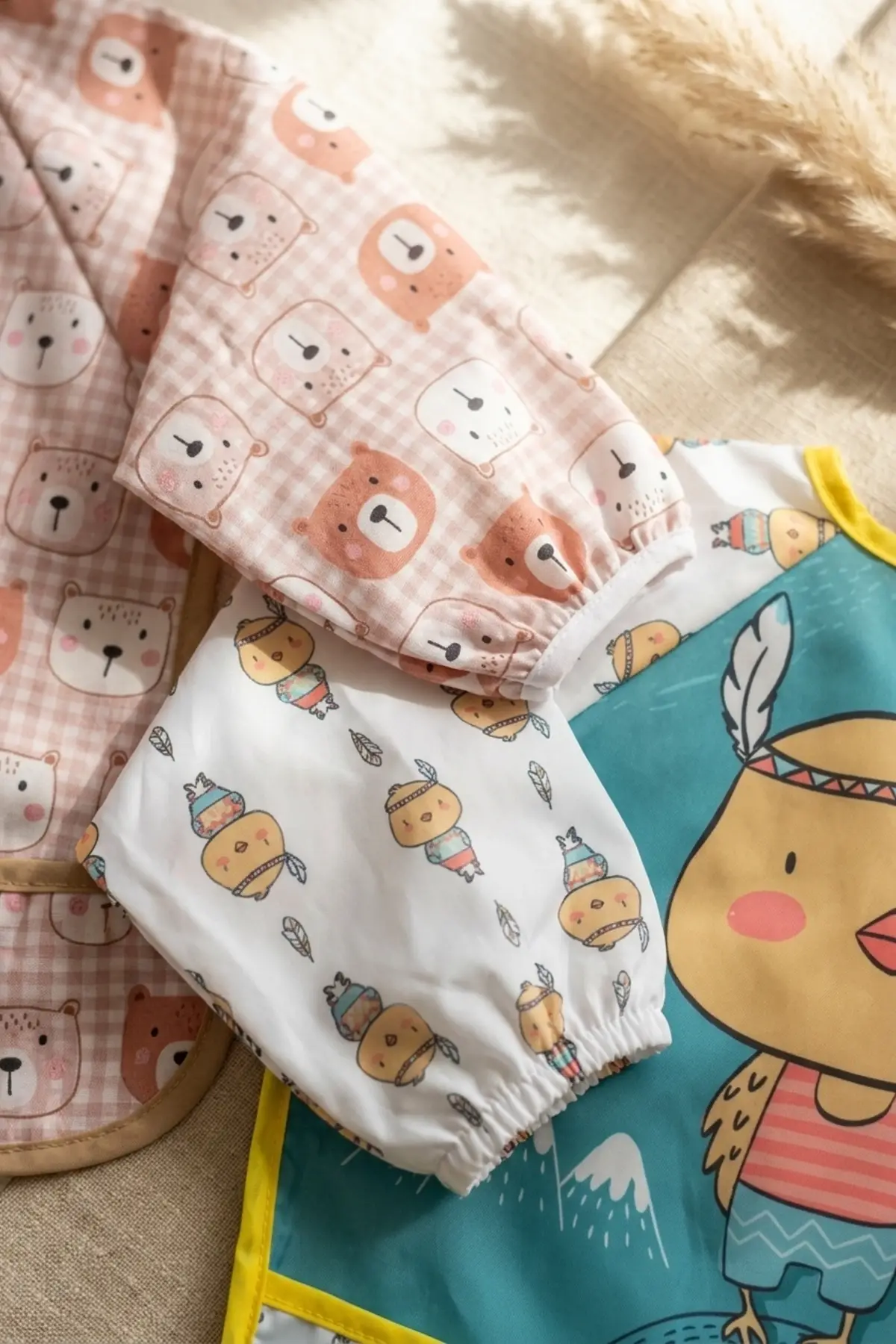 2li Su Geçirmez Kollu Mama Önlüğü Seti - 6-24 Ay Ayıcık ve Civciv Desenli, Leke Tutmaz, Elastik Manşetli BLW ve Aktivite Önlüğü