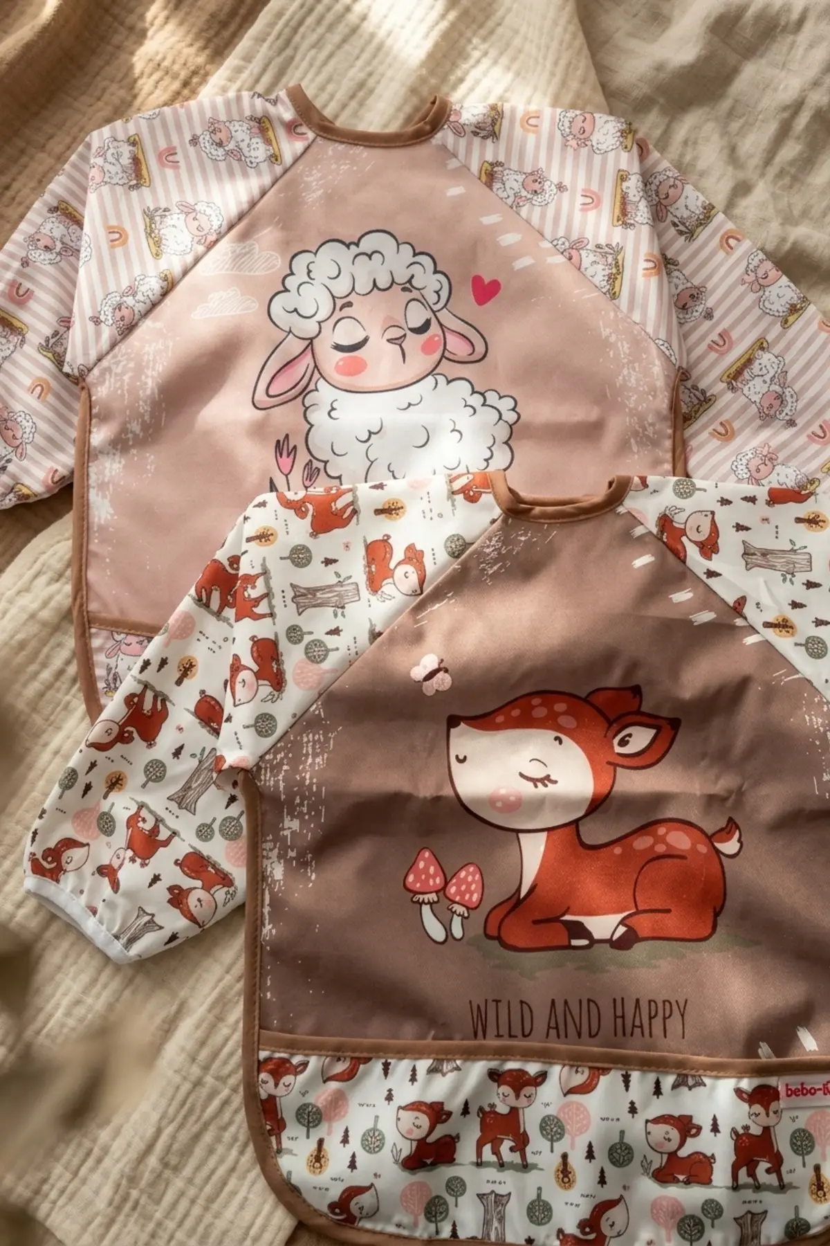 TinyBloom 2li Set Sıvı Geçirmez Uzun Kollu Bebek Mama ve Etkinlik Önlüğü - Leke Tutmaz Silinebilir BLW Önlüğü - Boho Ceylan & Kuzu Desenli