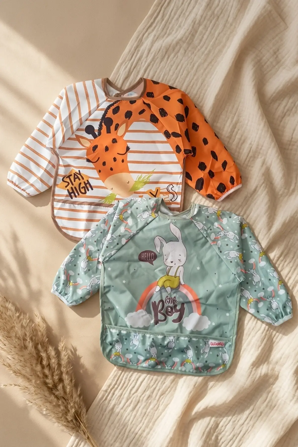 Çocuk Uzun Kollu Sıvı Geçirmez Leke Tutmaz Mama ve Etkinlik Önlüğü 6-24 Ay- 2li Set Zürafa & Tavşan Desenli