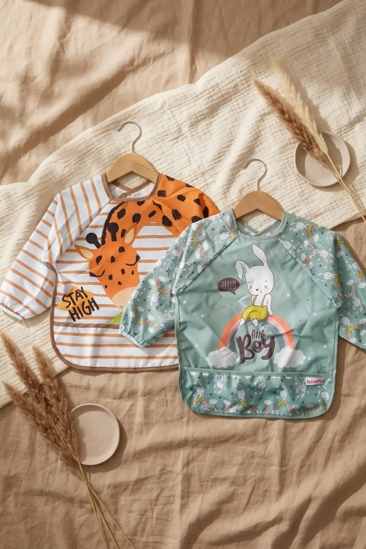 Çocuk Uzun Kollu Sıvı Geçirmez Leke Tutmaz Mama ve Etkinlik Önlüğü 6-24 Ay- 2li Set Zürafa & Tavşan Desenli