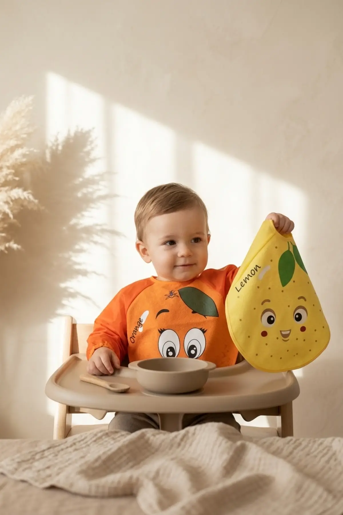 Sıvı Geçirmez Uzun Kollu Bebek Mama Önlüğü - 2li Set 6-24 Ay Limon ve Portakal Desenli BLW Uyumlu Yemek Önlüğü