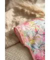 Aura Flora Sanatsal Çiçek Desenli Sıvı Geçirmez Cepli Leke Tutmaz Bebek Mama Önlüğü - Premium Kalite Yumuşak Doku 6-24 aY
