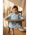 Aura Butterfly Mavi Kelebek Desenli Sıvı Geçirmez Uzun Kollu Bebek Mama ve Etkinlik Önlüğü - Leke Tutmaz BLW Dostu 6-24 Ay
