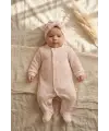 Noktalı Çiçek Detaylı Boneli Kız Bebek Tulumu. Ayaklı % 100 Pamuklu 0-3 Ay