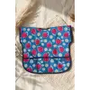 Berry Joy Sıvı Geçirmez Cepli Bebek Mama Önlüğü - Mavi Çilek ve Papatya Desenli, Leke Tutmaz Ek Gıda Önlüğü 6-24 Ay