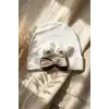 Teddy Charm Nakışlı ve Papyon Detaylı %100 Pamuklu Yumuşak Bebek Beresi - Beyaz Melanj Şık Bebek Aksesuarı
