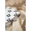 Unisex Beyaz 12 Tipografik Desenli Pamuklu Slouchy Bere Şapka - Modern Sokak Stili Tasarım 2-4 Yaş