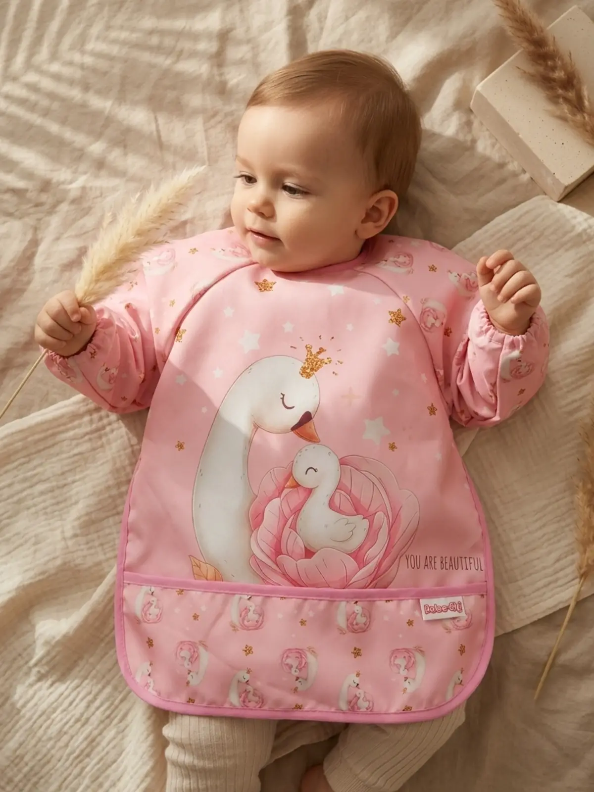 Swan Dream Toz Pembe Sıvı Geçirmez Kollu Bebek Mama Önlüğü - BLW Uyumlu Leke Tutmaz Ek Gıda Önlüğü 6-24 Ay