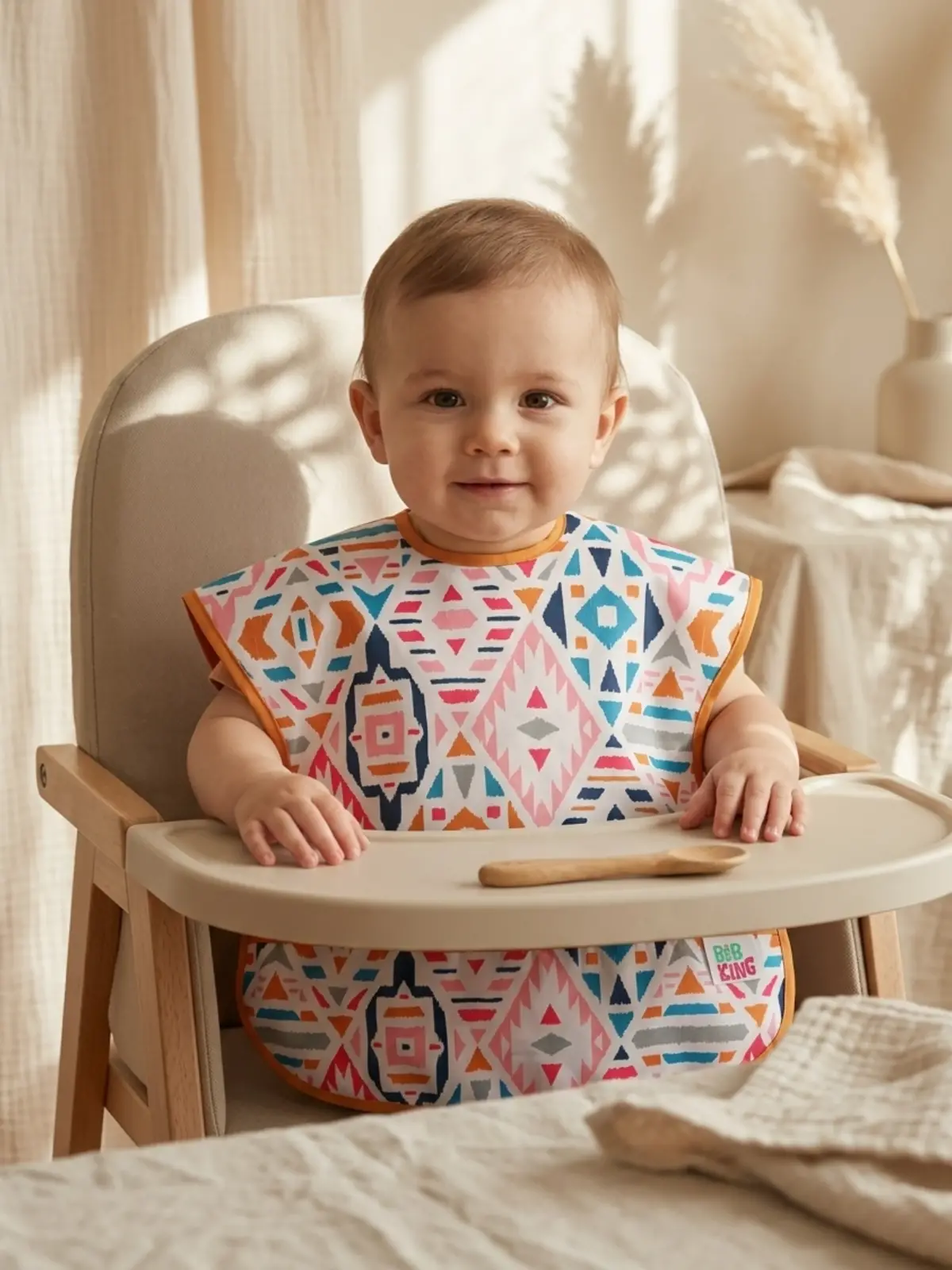 Tribal Joy Su Geçirmez Leke Tutmaz Geometrik Desenli Cepli Bebek Mama Önlüğü - BLW Uyumlu Geniş Kesim Koruyucu Önlük 6-24 Ay