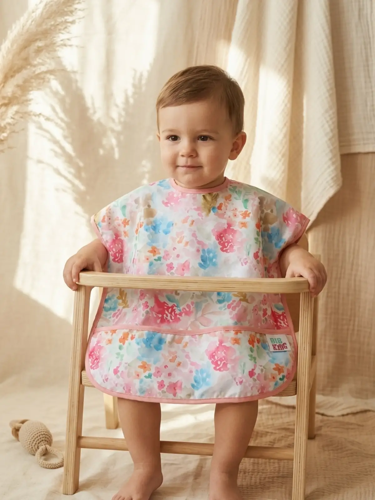 Flora Bloom Sıvı Geçirmez Cepli Bebek Mama Önlüğü - Suluboya Çiçek Desenli Premium Mama Önlüğü 6-24 Ay