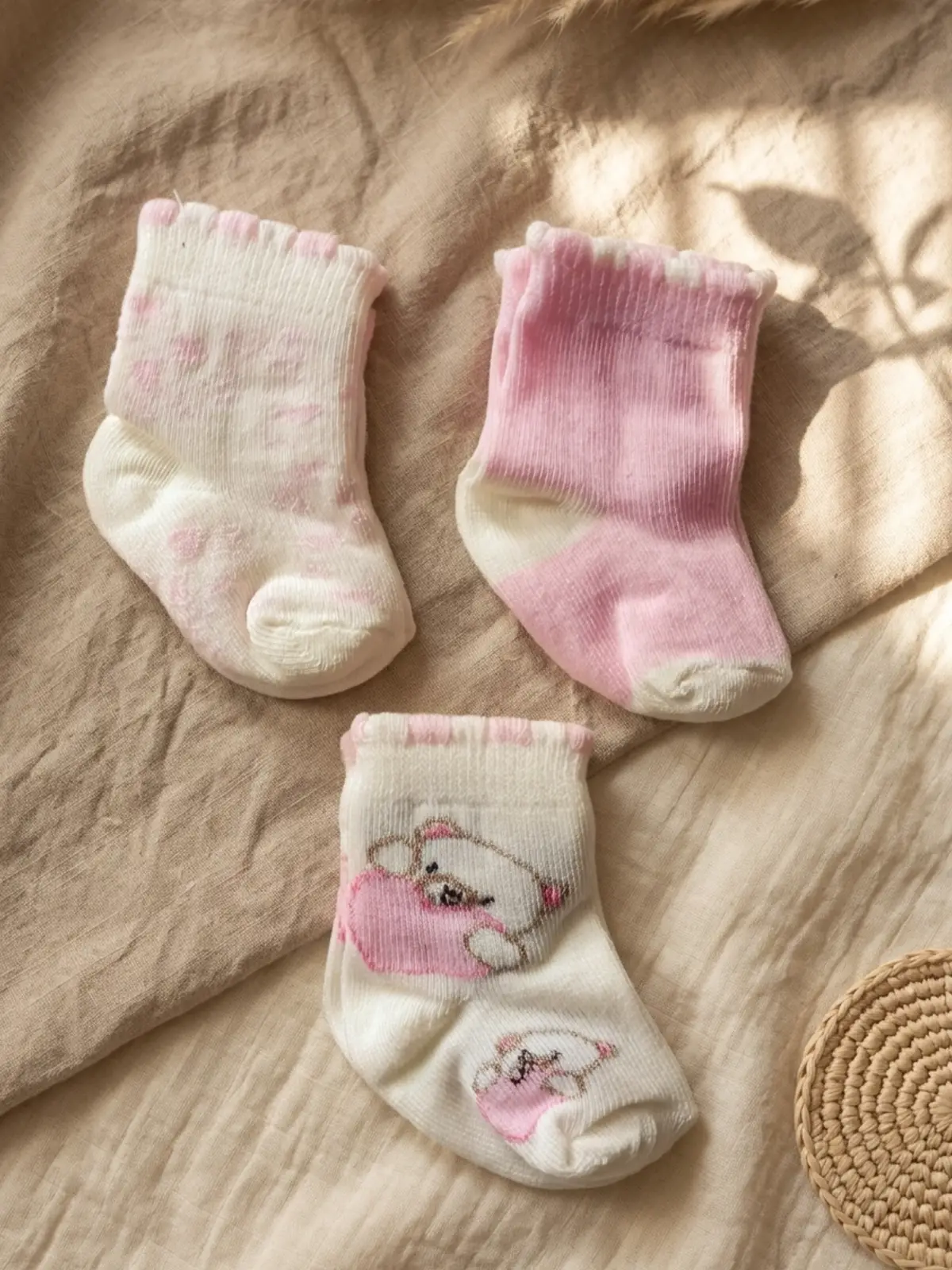 Pamuklu, Fırfırlı ve Ayıcık Nakışlı 3lü Kız Bebek Çorap Seti 0-6 Ay- Pudra Pembe & Beyaz