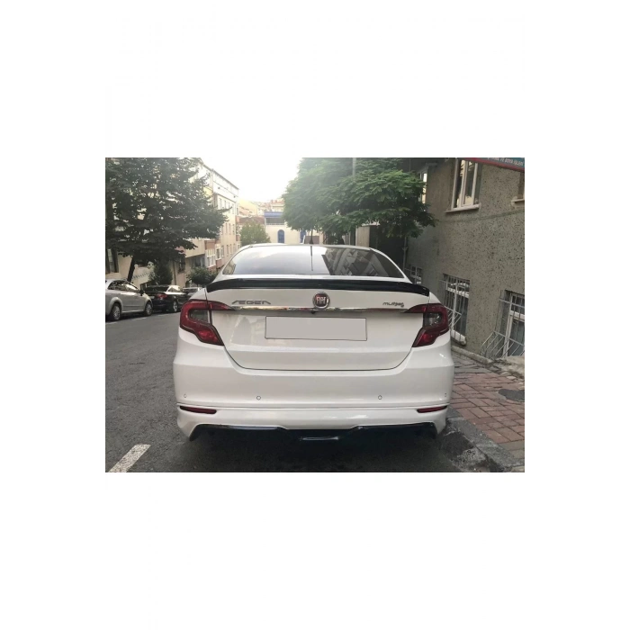 Fiat Egea Spoiler (plastik)