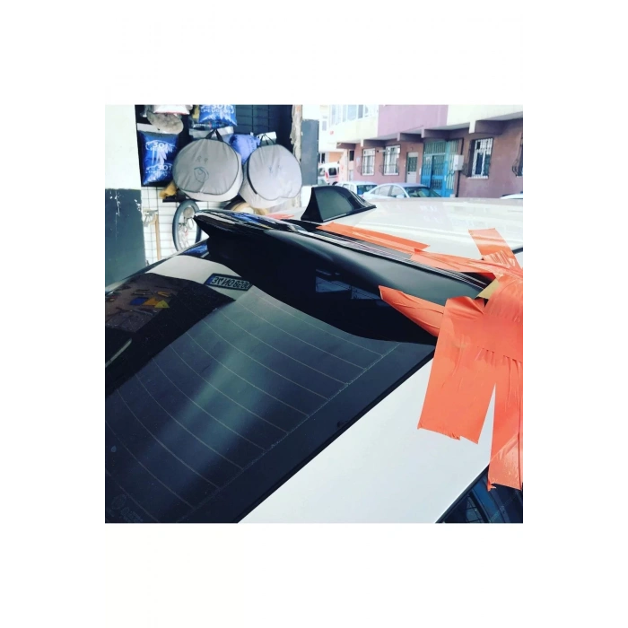 Fiat Linea Uyumlu Cam Üstü Spoiler (plastik)