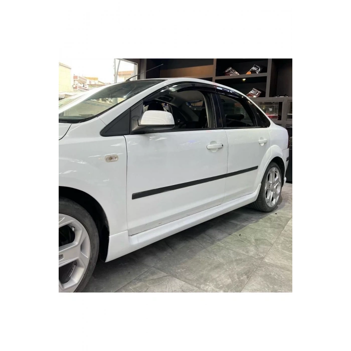 Ford Focus 2 Sedan Body Kit Seti Plastik