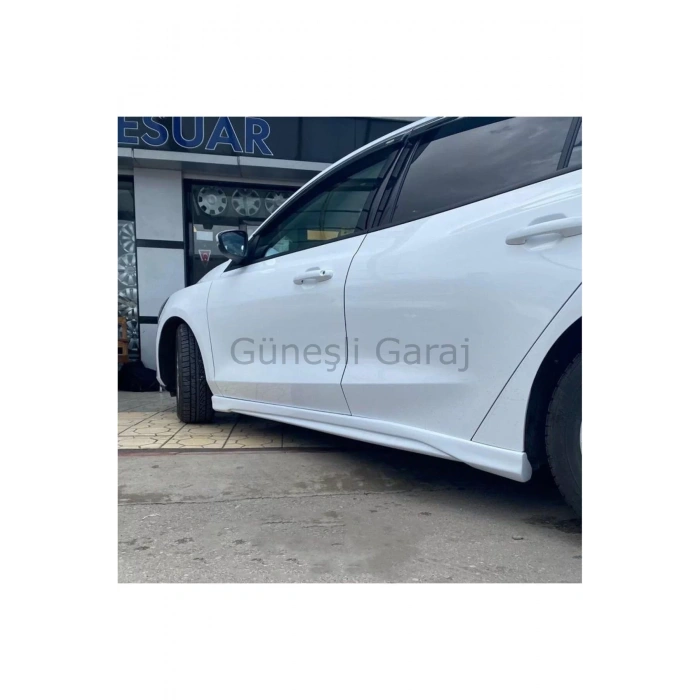 Ford Focus 4 Sedan Body Kit Seti Plastik Uyumlu