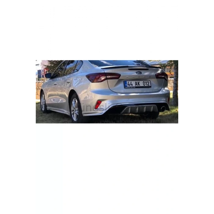 Ford Focus 4 Sedan Body Kit Seti Plastik Uyumlu