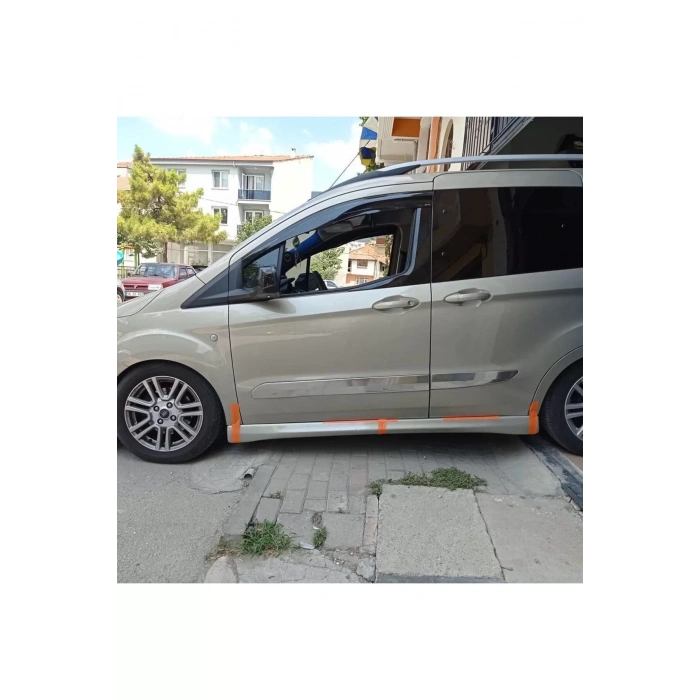 Ford Tourneo Courier Yan Marşpiyel (ÇİFT) (PLASTİK)