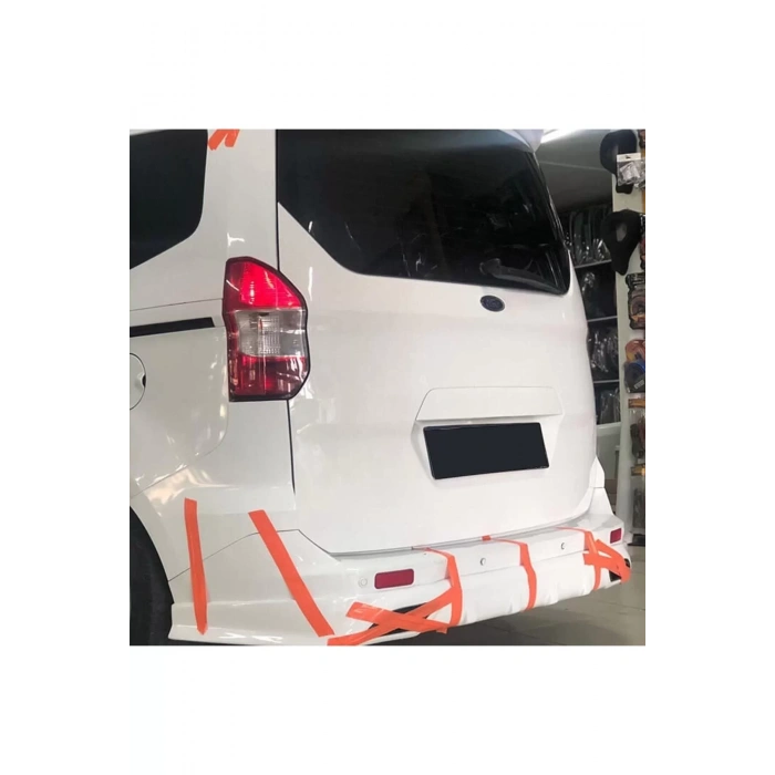 Ford Tourneo Uyumlu Courier Egzoz Görünümlü Arka Tampon Eki (PLASTİK)