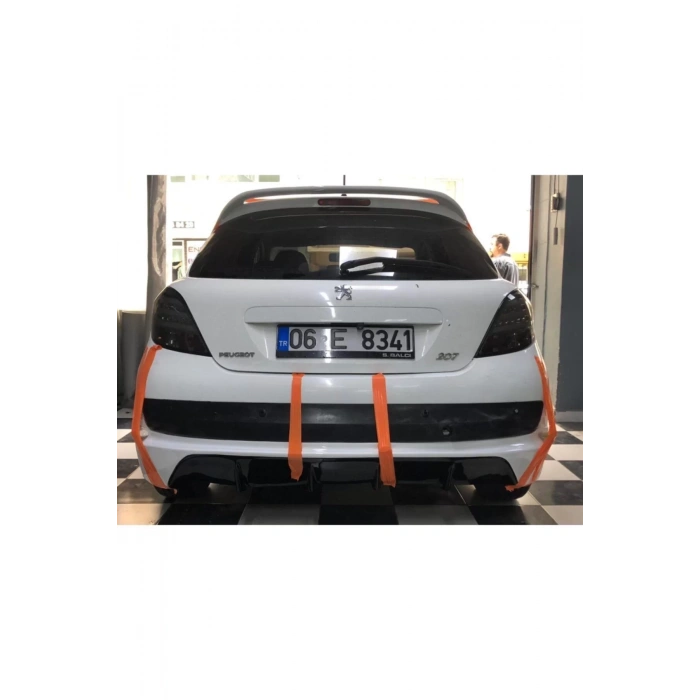 Peugeot 207 Arka Ek (plastik)
