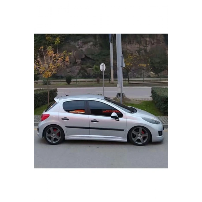 Peugeot 207 Yan Marşpiyel (ÇİFT) (PLASTİK)