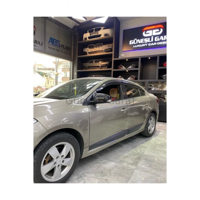 Renault Fluence Yan Marşpiyel (ÇİFT) (PLASTİK)