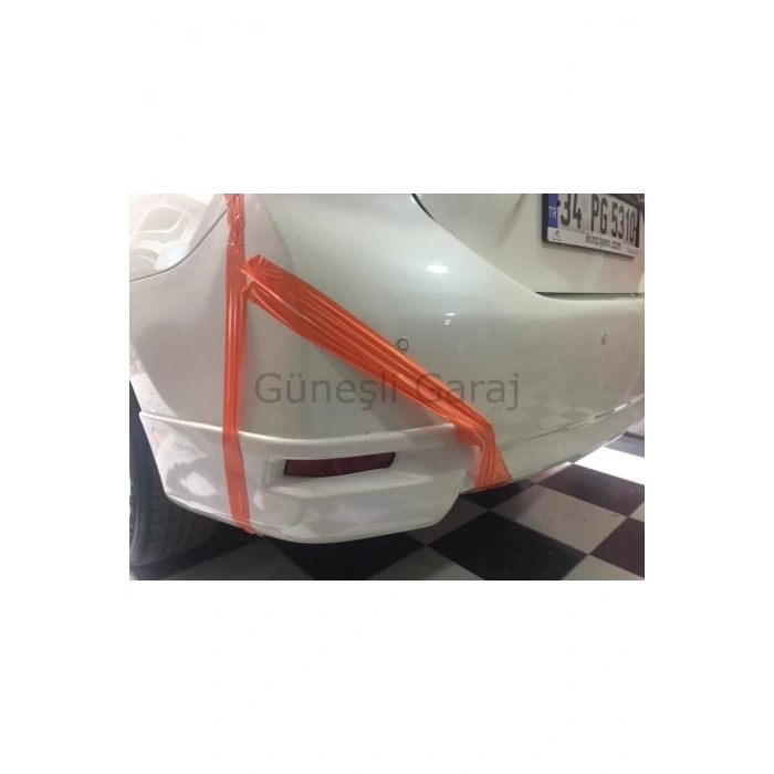 Toyota Corolla Arka Flap + Orta Difüzör (plastik)