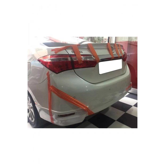 Toyota Corolla Arka Flap (plastik) Uyumlu