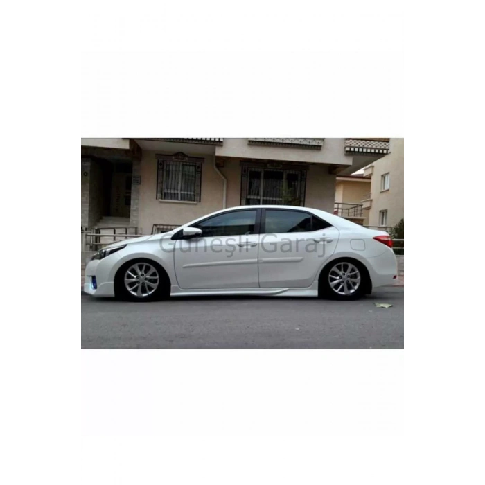 Toyota Corolla Custom Yan Marşpiyel (ÇİFT) (PLASTİK)